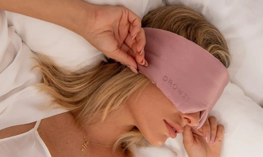 The-Drowsy-Sleep-Silk-Sleep-Mask-Review Myza