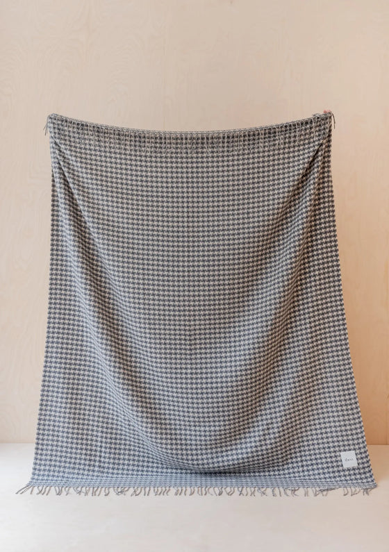 Charcoal Star Houndstooth Cashmere Blanket