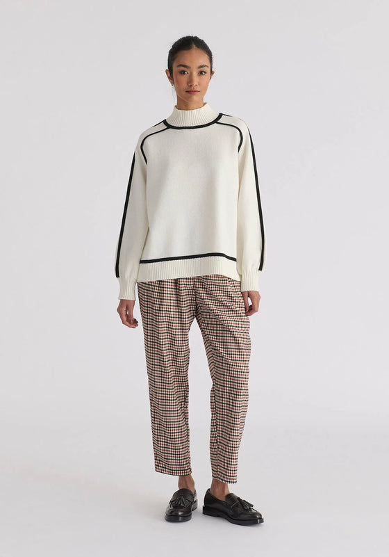 Contrast Stripe Piping Mock Neck Jumper Paisie