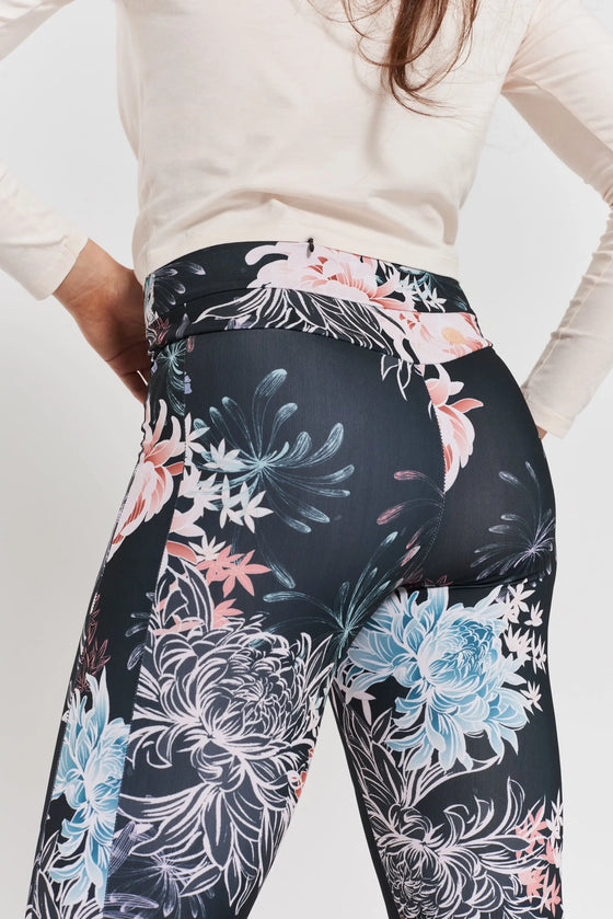 Cycad Recycled-Fabric Performance Leggings - Floral Print Peachaus