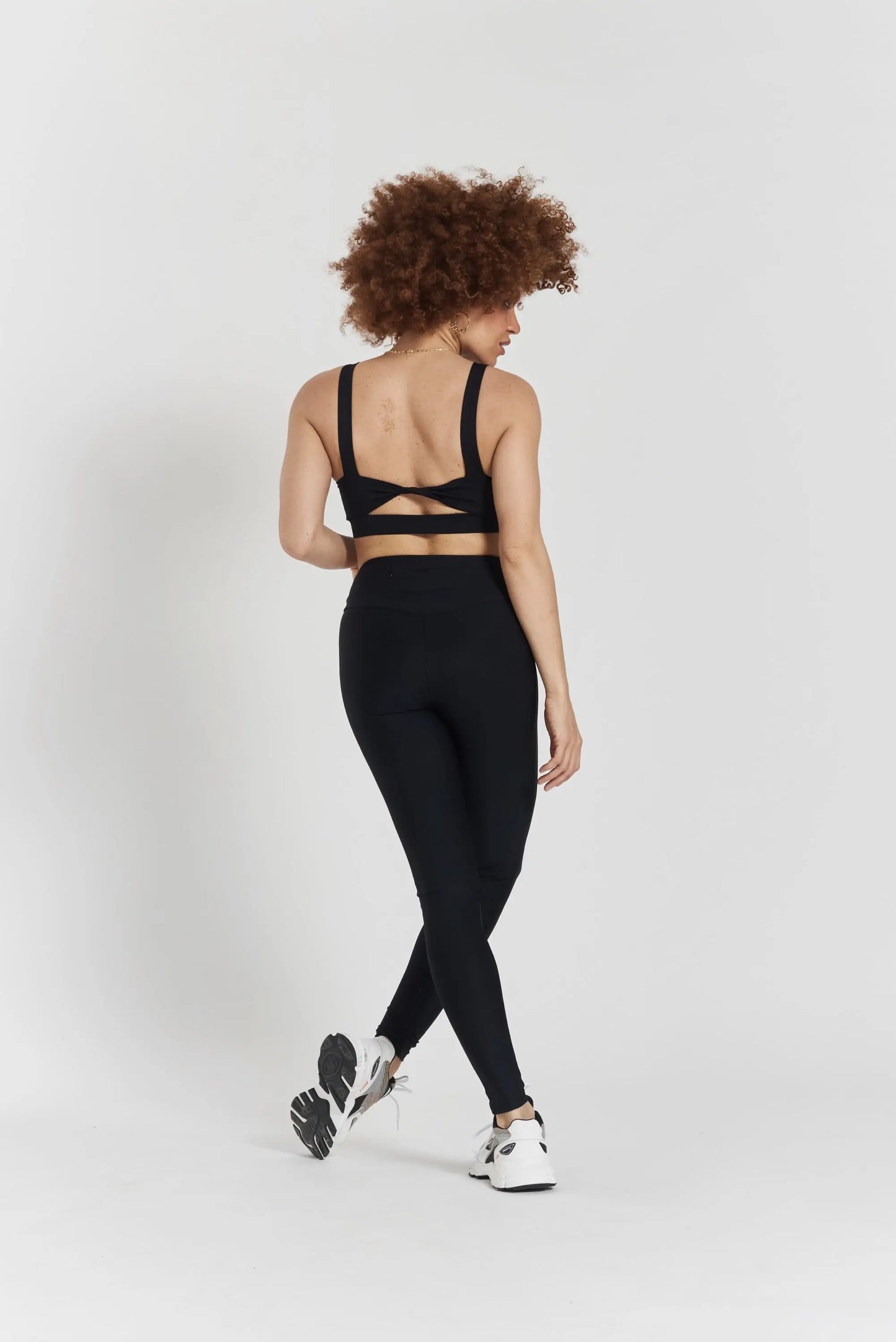 Cycad Recycled-Fabric Performance Leggings - Volcanic Black Peachaus