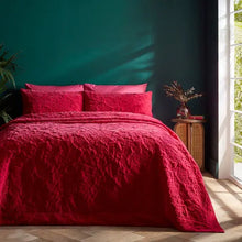  Elisa Floral Magenta Bedspread Dunelm