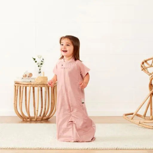 ErgoPouch - Organic All Year Short Sleeved 2 in 1 Sleeping Suit Bag - Berries - 1.0 TOG ergoPouch