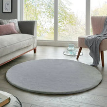  Faux Fur Supersoft Lush Round Rug Dunelm