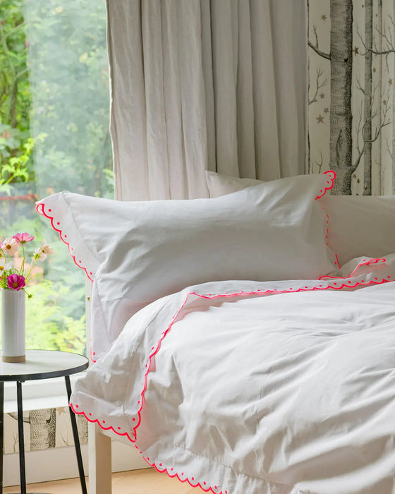 Fluro Pink Scallop Bed Linen Set Lulu and Nat