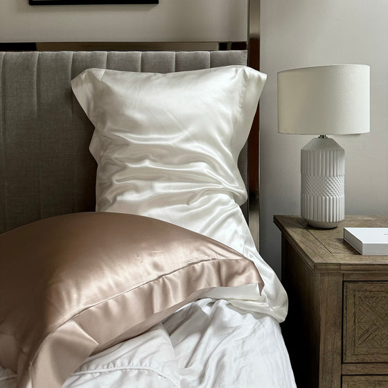 Lucinda Oxford Border Silk Pillowcase