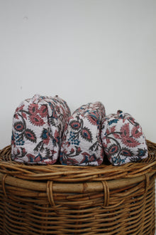  White Floral Washbag Madder & More