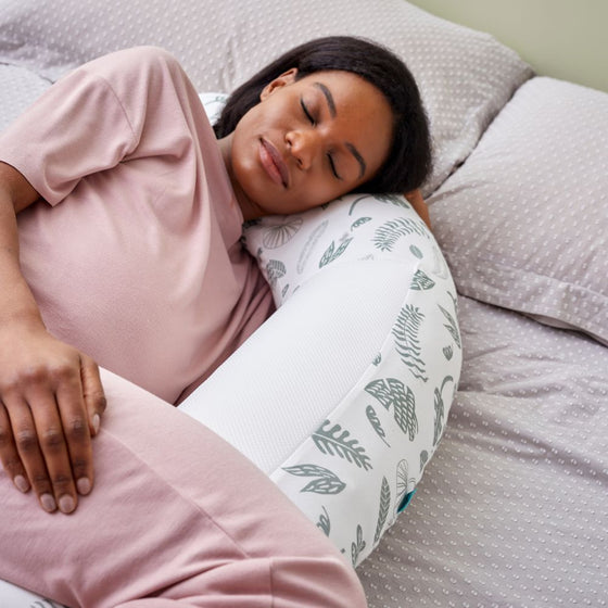 Breathe Pregnancy Pillow - Jardin