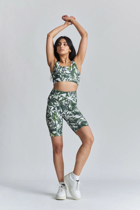 Kiku Recycled Performance Cropped Top - Leaf Print Peachaus