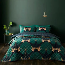  Luxe Cranes Emerald Bedspread Dunelm