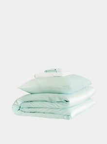  Mayfairsilk Teal Breeze and Brilliant White Silk Duvet Set