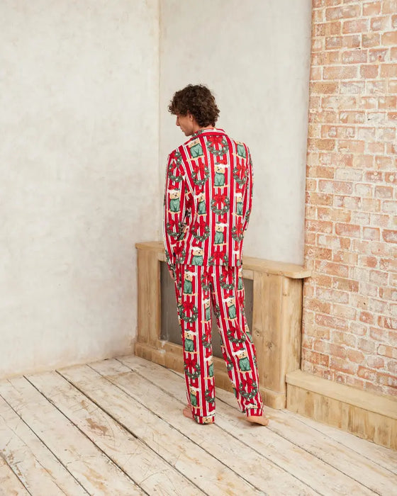 Men's Christmas Dog & Wreath Print Long Pyjama Set Chelsea Peers