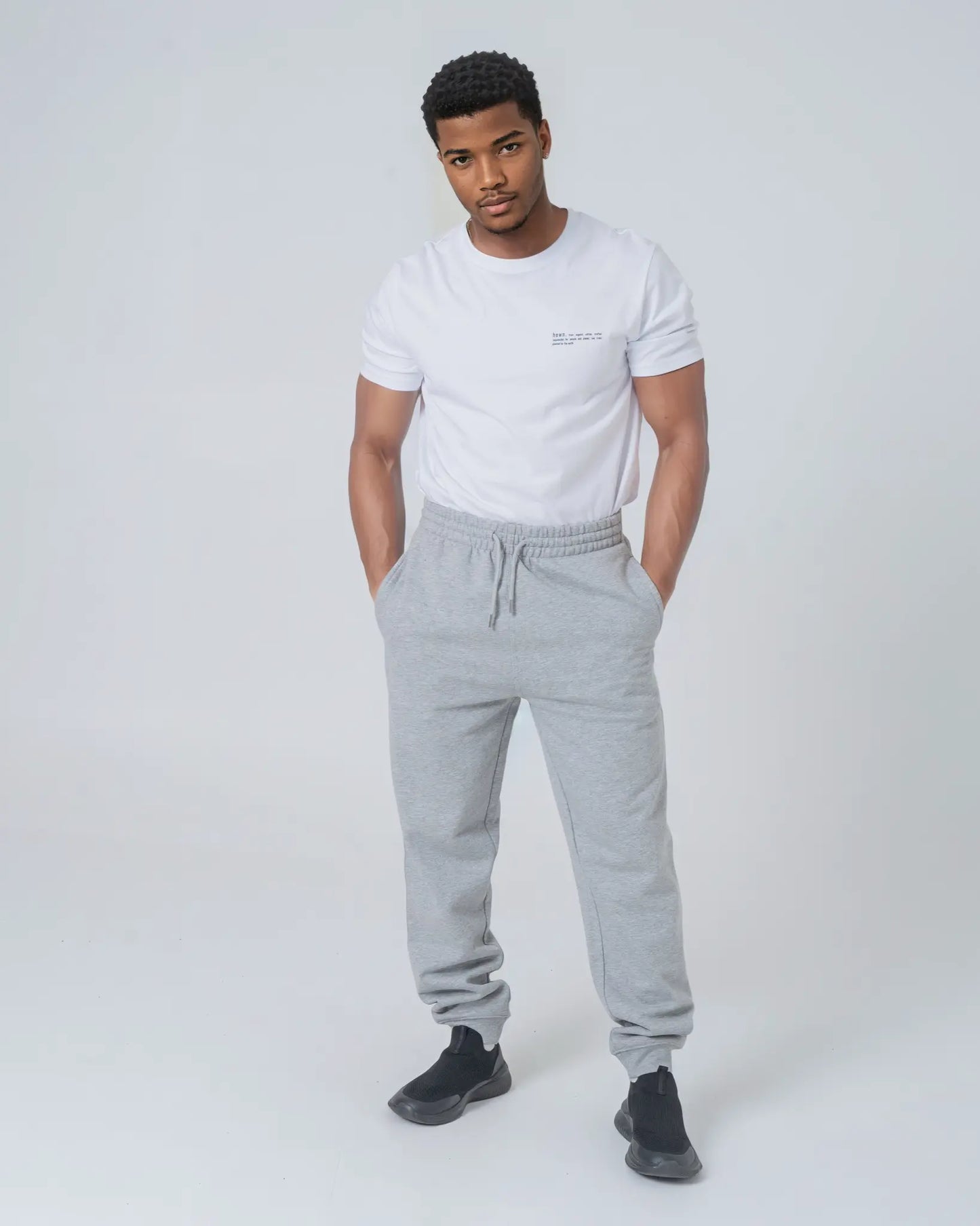 Mens Organic Cotton Relaxed-Fit Joggers in Midnight Navy hewn.