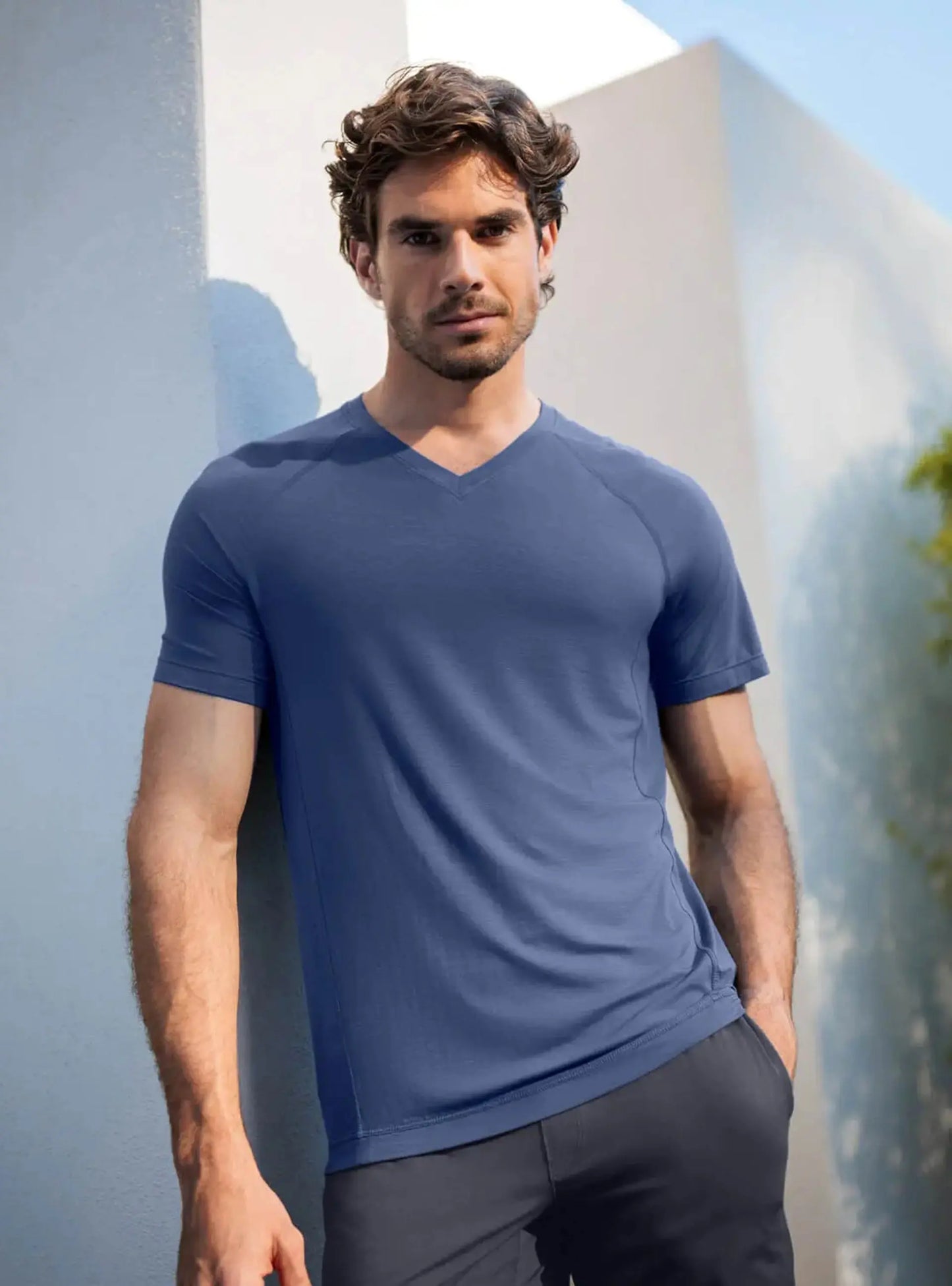 NATTCOOL™ Men's V-Neck T-Shirt - Various Colours Dagsmejan