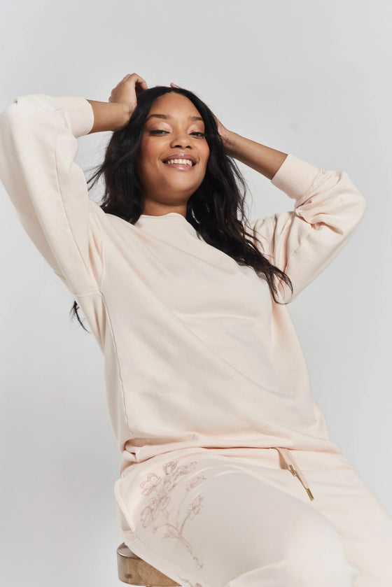 Salix Blossom-Embroidered Ethical-Cotton Sweatshirt - Shoreline Peach Peachaus