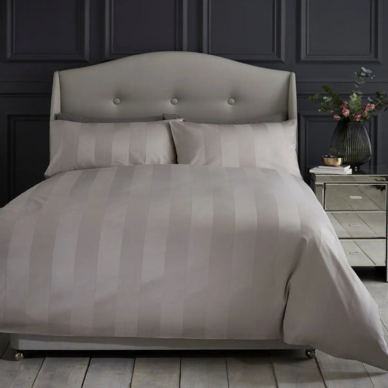 Silentnight Wide Sateen Stripe Duvet Set - Champagne Silentnight