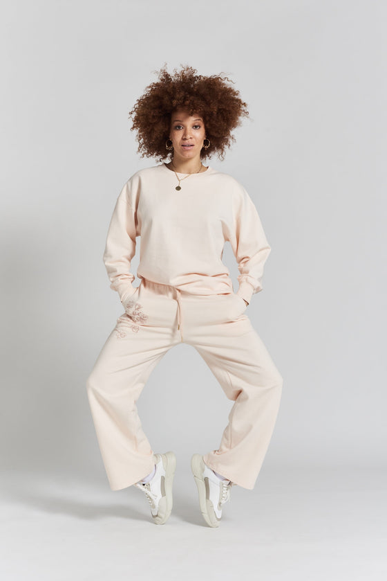 Sitka Blossom-Embroidered Ethical-Cotton Joggers - Shoreline Peach