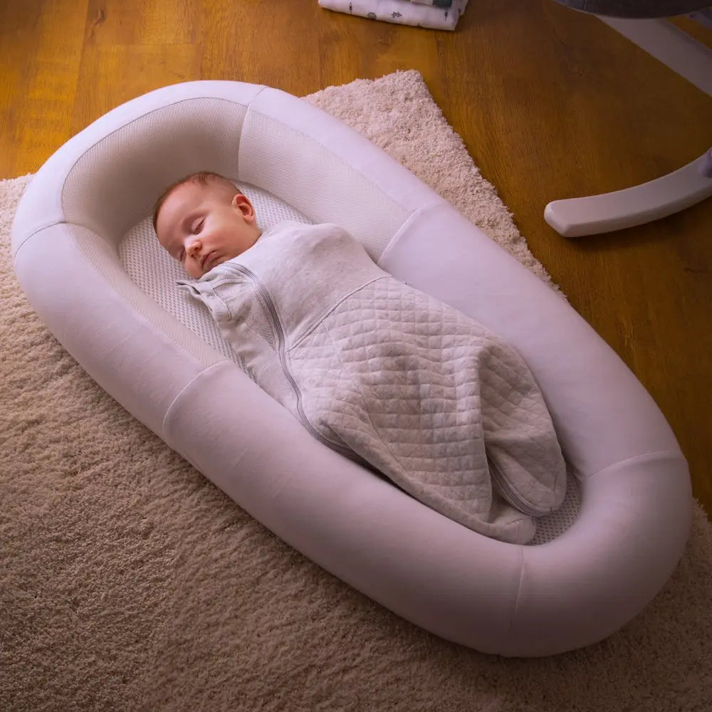 Soft White Sleep Tight Baby Bed Purflo