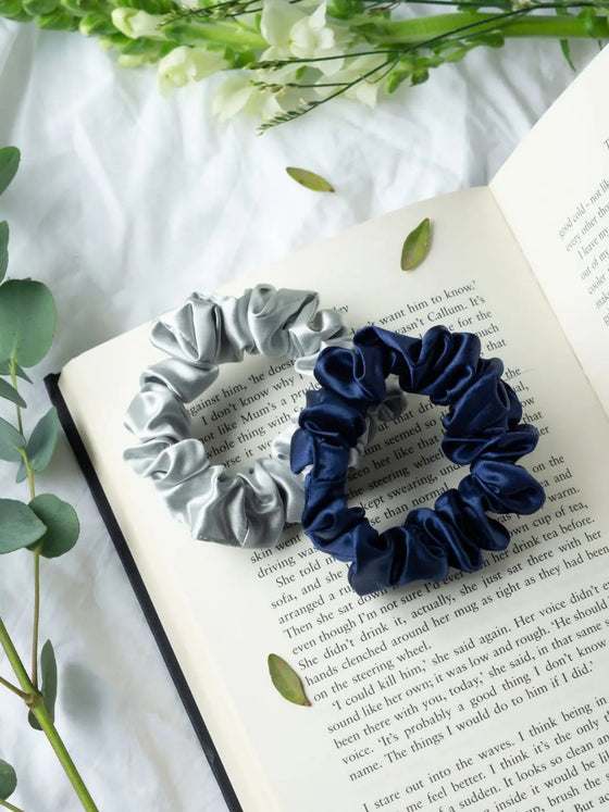 Mulberry Silk Classic Scrunchie Set in Navy/White Liv Lindley Silk Studio