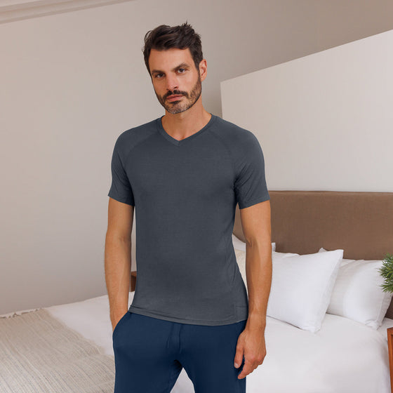 T-Shirt V-Neck — NATTWELL™